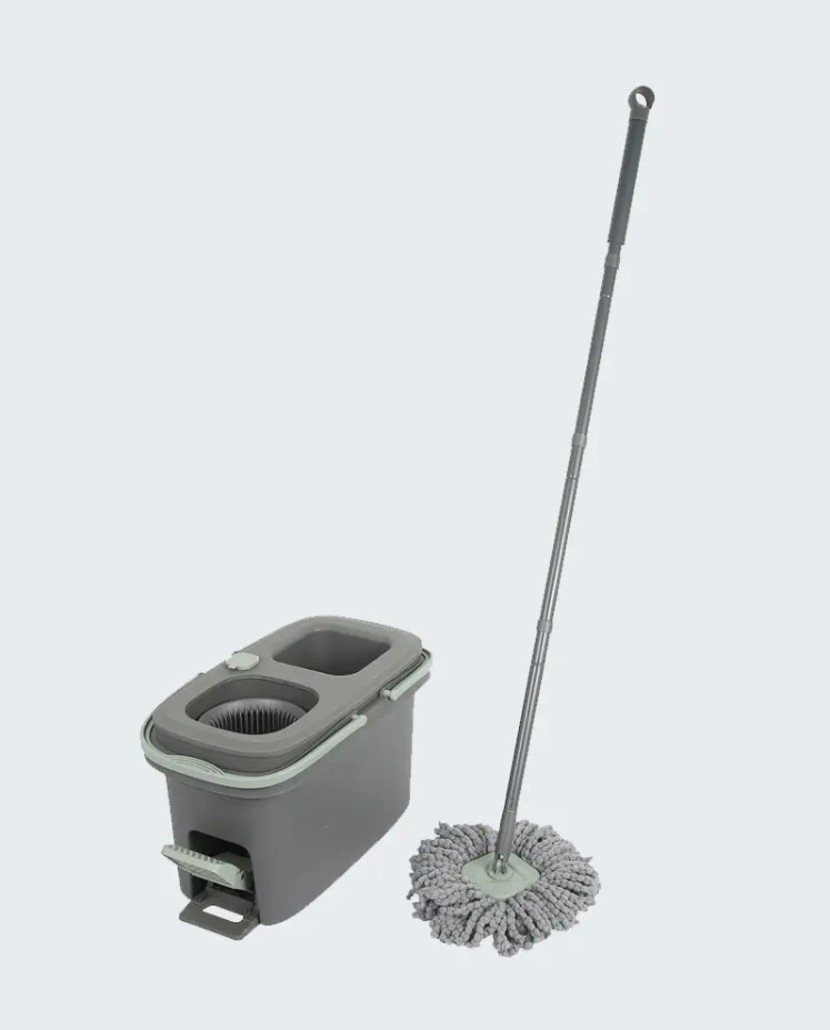 How Does a Flat Mop Bucket Set Work?